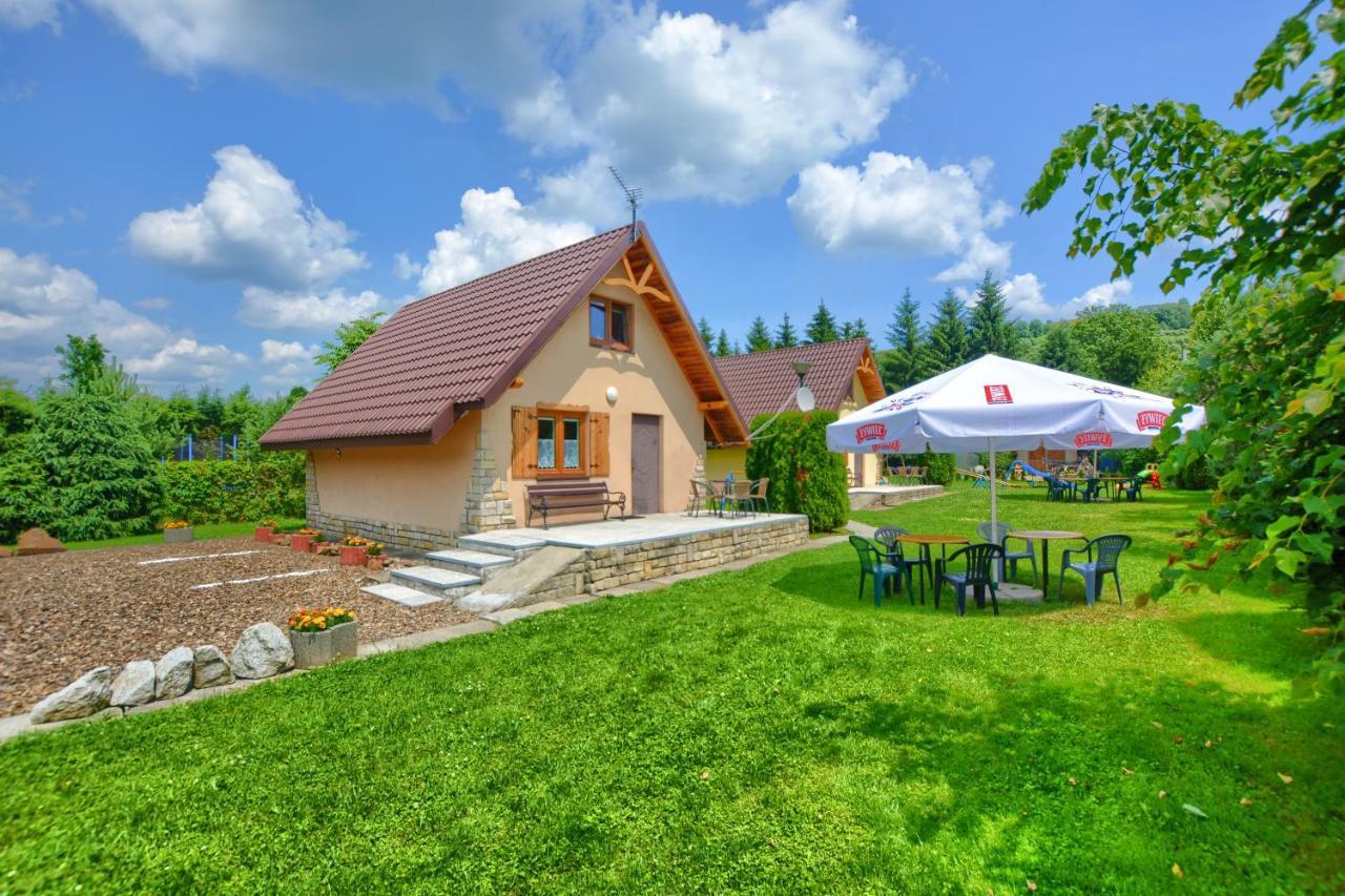 Domki Nad Stebnikiem 우스트르치키 돌네 외부 사진